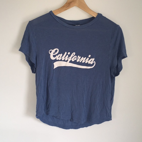 H&M Tops - “California” H&M Shirt